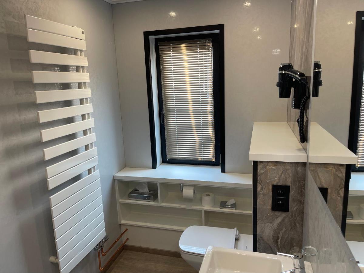 Villa Hotel (Adults Only) Вестэнде Экстерьер фото